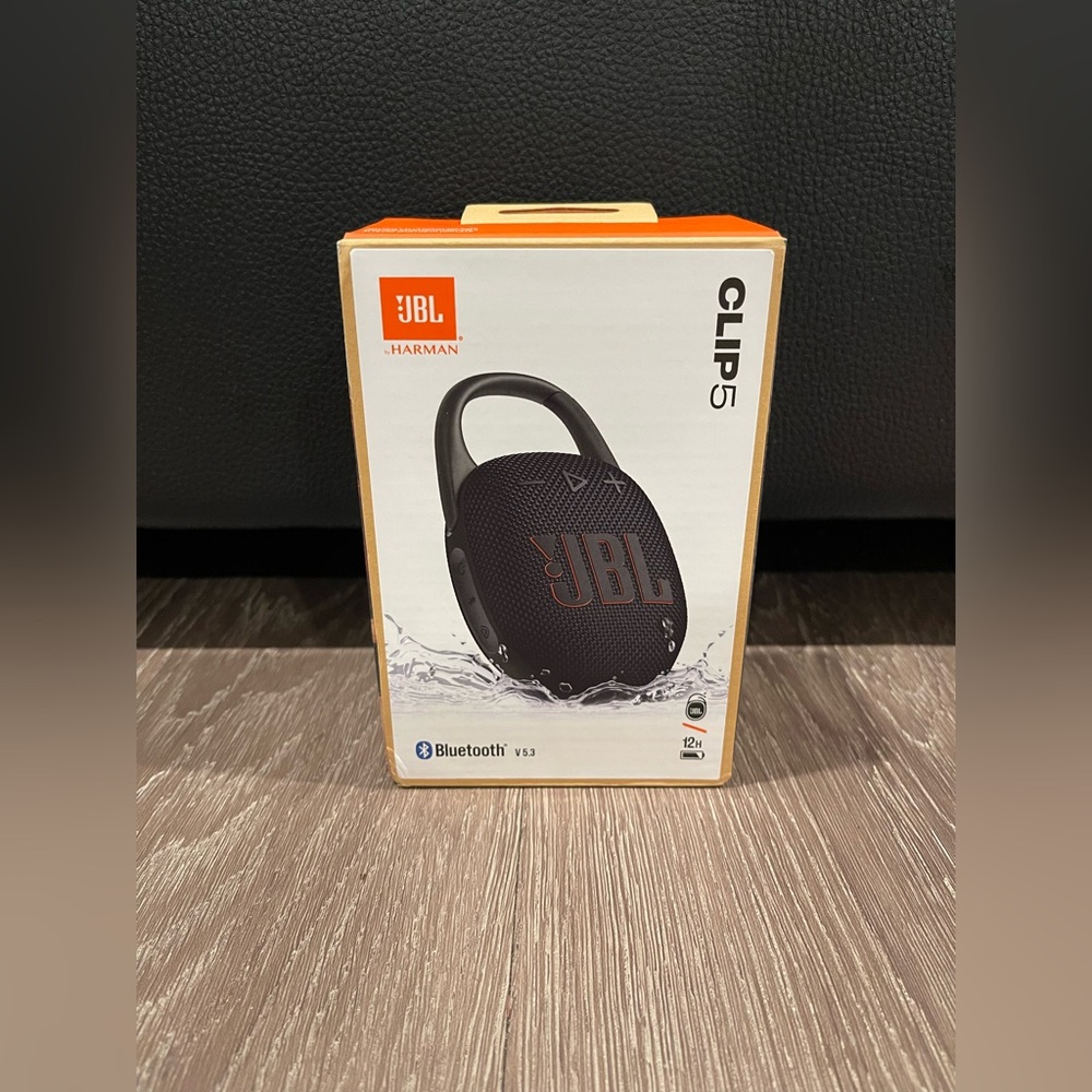 JBL - Clip 5 Portable Bluetooth Speaker - 2024 - Black